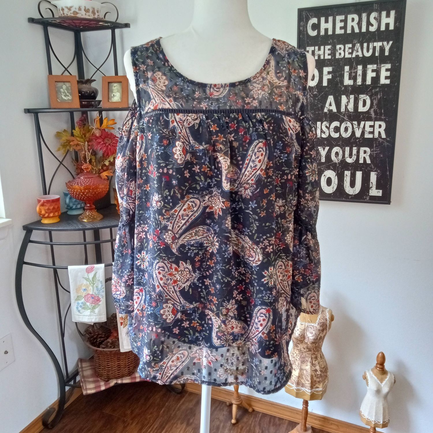 Westport Large Women&#39;s Blue Boho Floral Cold Shoulder Sheer Lined Blouse