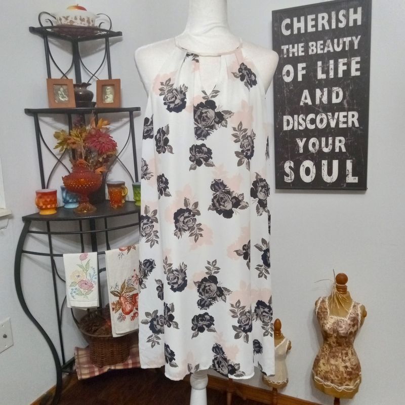 Candies XL Women&#39;s Jrs Floral Print Halter Sleeveless Knee Length Dress