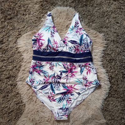 Ibiza XL Women&#39;s White Tropical Floral One Piece Swimsuit