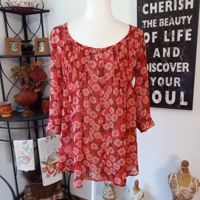 Xhilaration Medium Women&#39;s Red Floral Sheer Button-Up 3/4 Sleeve Tunic Blouse
