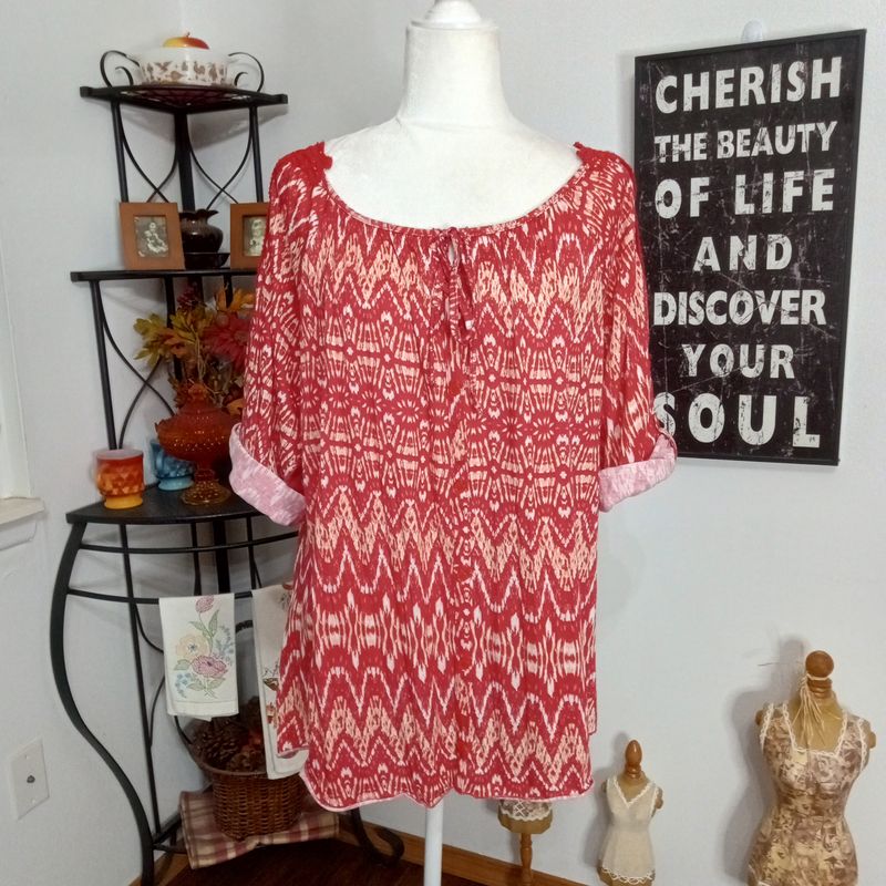 French Laundry 1X Women&#39;s Red Lace Accent Short Sleeve Stretchy Plus Size Blouse