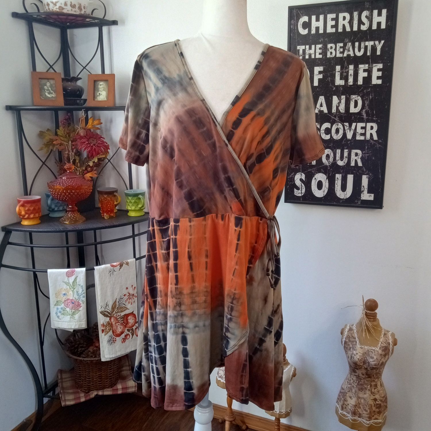 White Mark 2XL Women&#39;s Tie Dye V-Neck Wrap Stretch Short Sleeve Dress