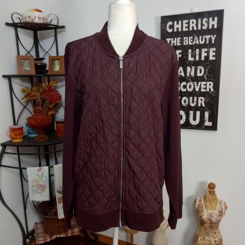 Perry Ellis XL Women&#39;s Burgundy Quilted Front Full Zip Long Sleeve Sweatshirt Jacket