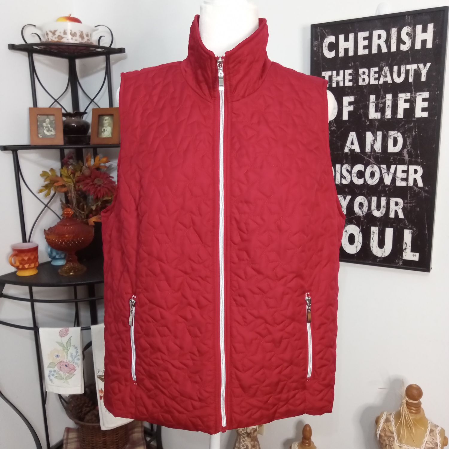 CJ Banks 14W X Women&#39;s Red Quilted Star Pattern Zip Up Vest Jacket