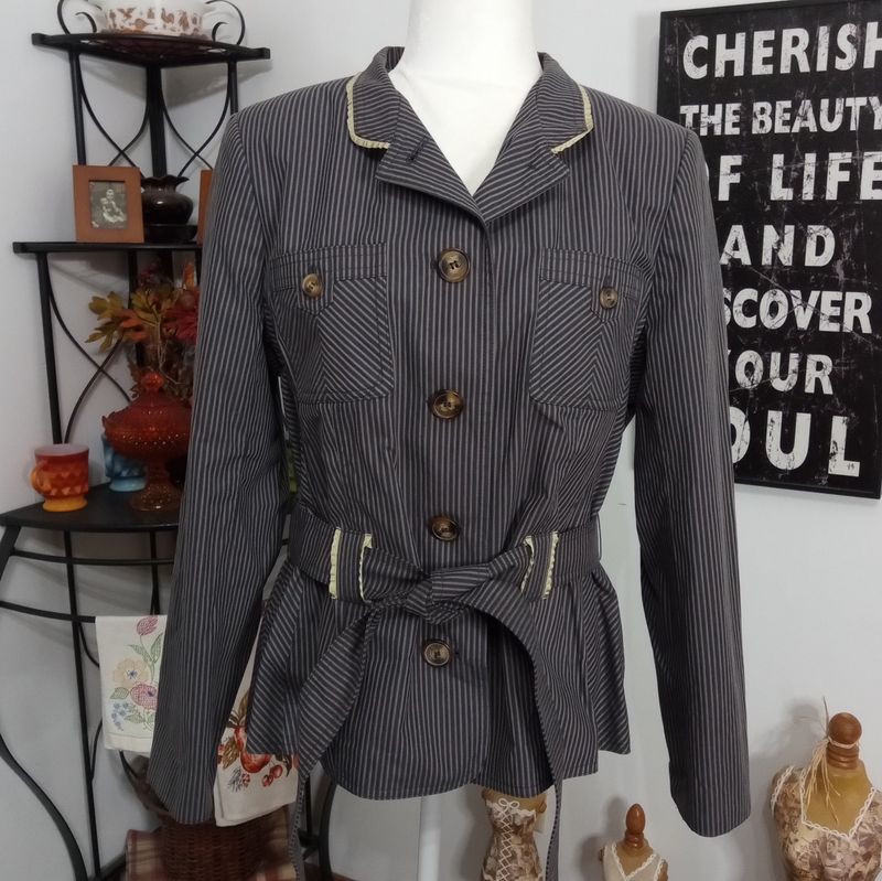 Apostrophe 16 P Women&#39;s Pinstripe Button-Up Vintage Inspired Military Blazer Jacket