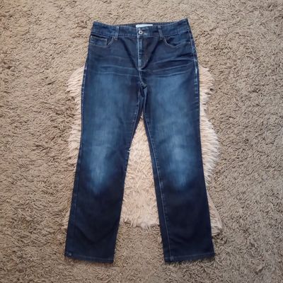 Chico&#39;s Sz 8 Short Women&#39;s Platinum Mid Rise Straight Leg Stretch Jeans