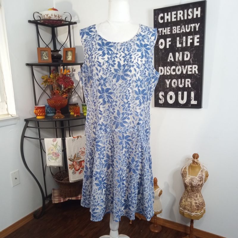 Tommy Hilfiger 16 XL Women&#39;s Blue &amp; White Lace Scoop Neck Sleeveless Dress