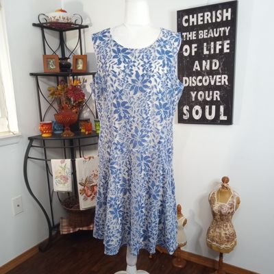 Tommy Hilfiger 16 XL Women&#39;s Blue &amp; White Lace Scoop Neck Sleeveless Dress