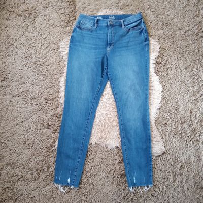 a.n.a. Sz 12 Women&#39;s High Rise Skinny Medium Wash Stretch Jegging Jeans