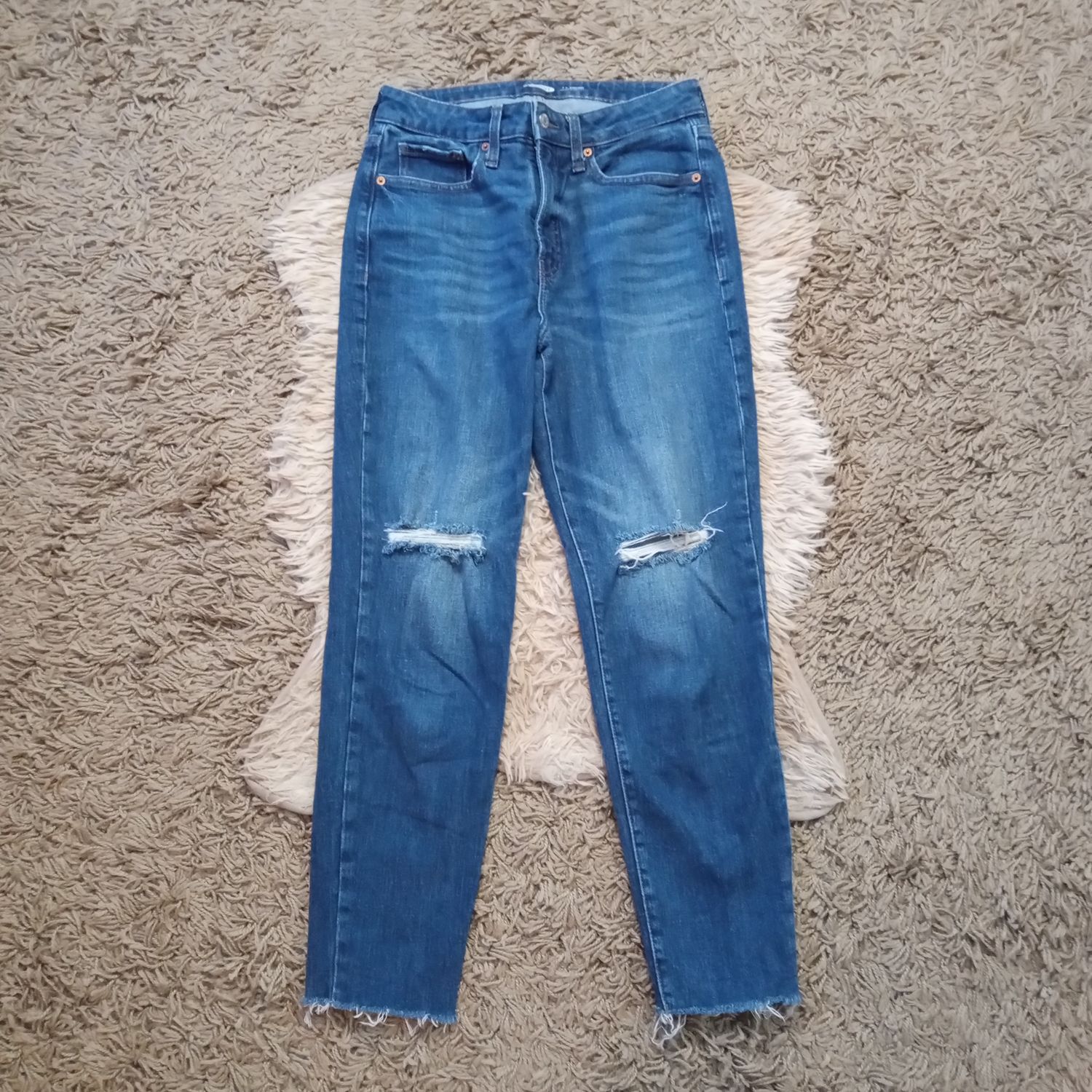 Old Navy Sz 6 Women&#39;s O.G. Straight Leg High Rise Distressed Jeans