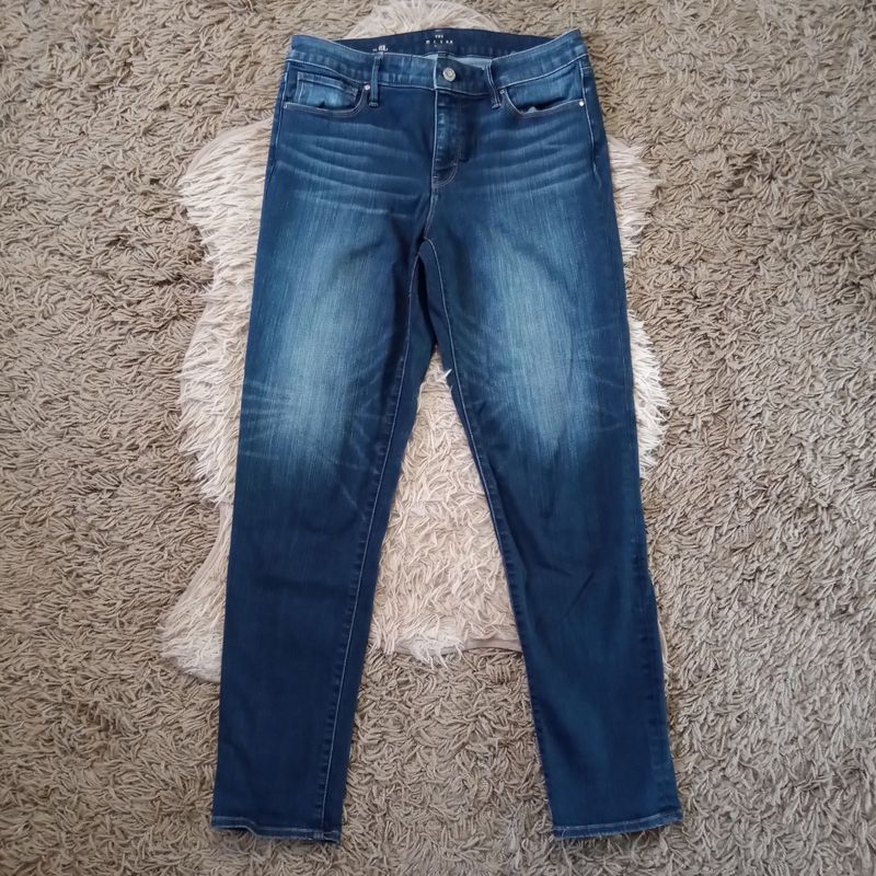 White House Black Market Sz 6 Long Women&#39;s The Slim Mid Rise Solid Stretch Jeans