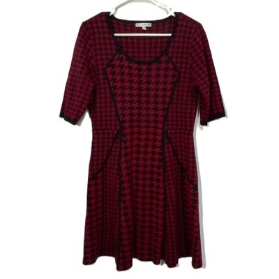 Sandra Darren Large Women&#39;s Red &amp; Black Half Sleeve Sweater Dress