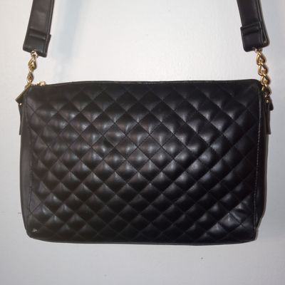 Jaclyn Smith Black Classic Quilted Medium Shoulder Handbag Purse