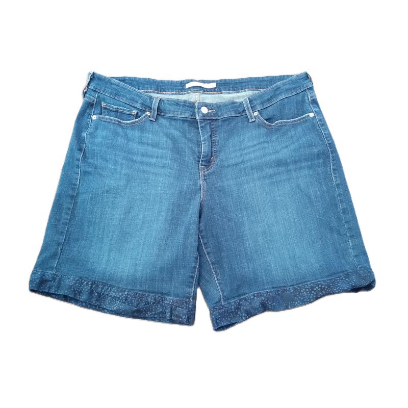 Levi&#39;s 20W Women&#39;s Mid Rise Midi Length Stretch Jean Shorts