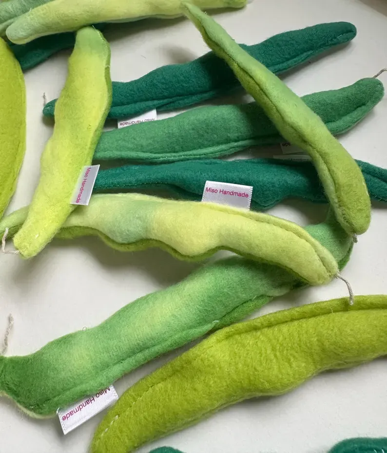 String Bean Cat Toy