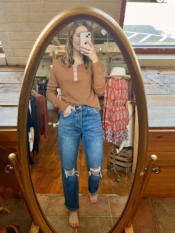 Contrast Button Top