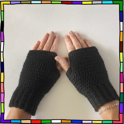 "Women's handmade plain black hand crochet fingerless gloves uk"