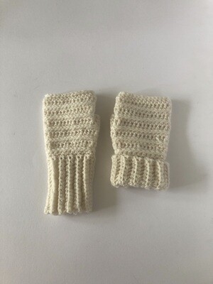 Women’s Cream Patterned Crochet Fingerless Gloves UK