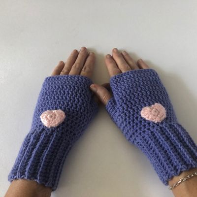 "women's bluebell heart hand crochet fingerless gloves"