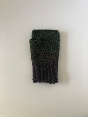Women&#39;s Dark Green Hue Bespoke Handmade Crochet Gloves UK