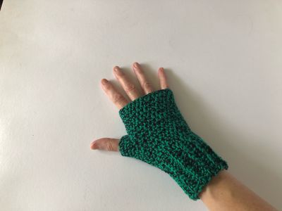 Men&#39;s Black &amp; Teal Handmade Crochet Fingerless Gloves