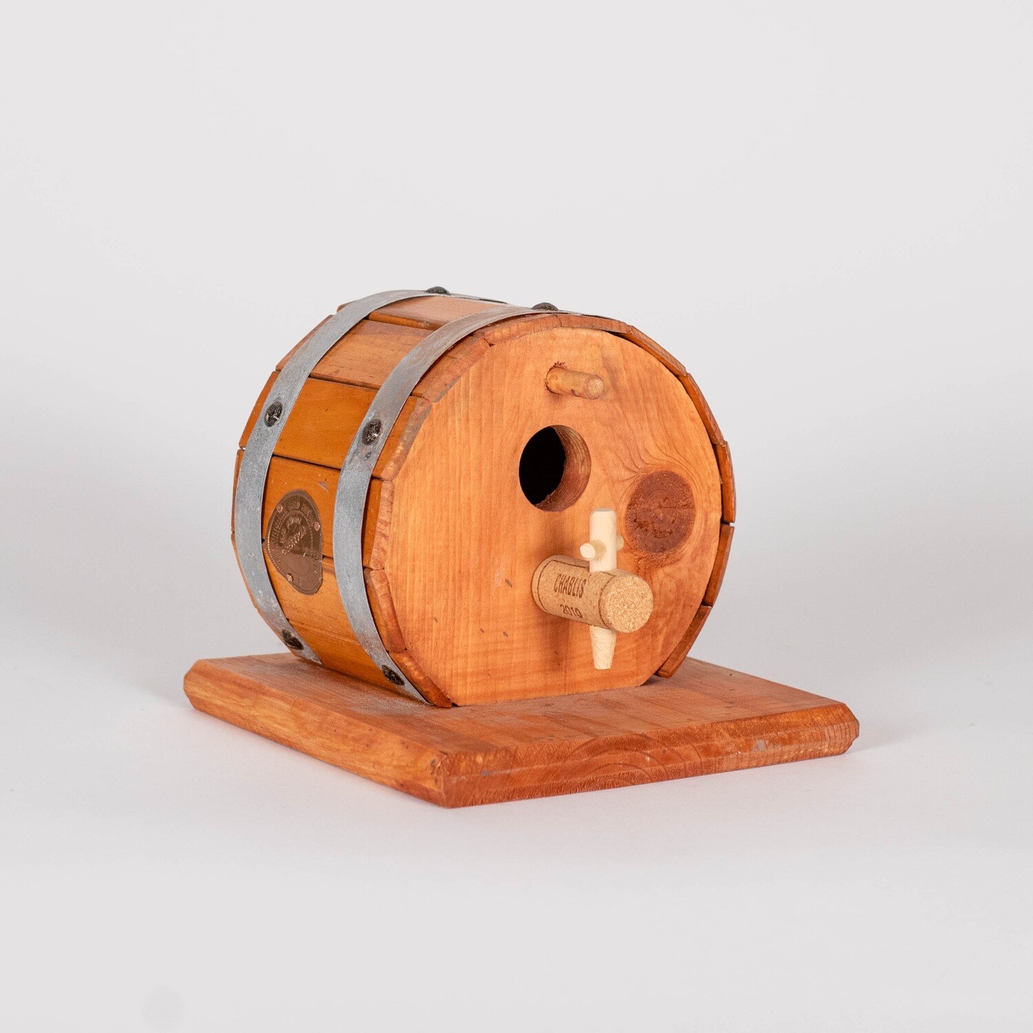 Wine barrel