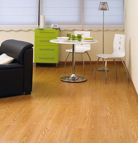 FINNflor Quatro STYLE Wood Impression ‐ Roble Soberano Natural | Oferta 19,75€/m2