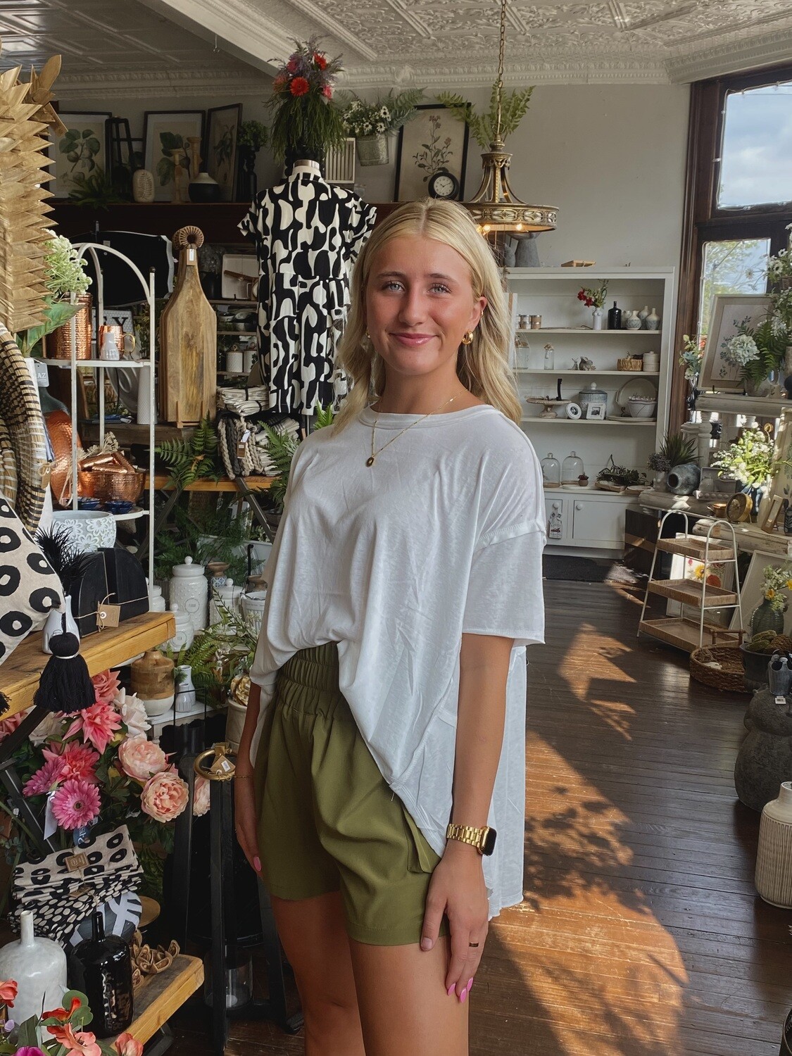 High Waisted Active Shorts w/ Pockets