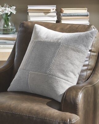 Lareina Pillow (Set of 4)