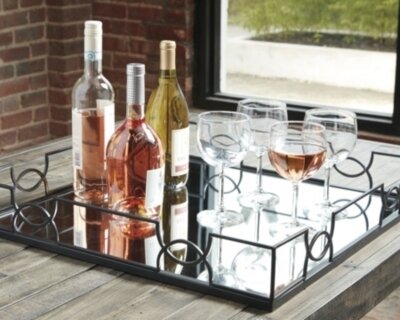Dionicio Tray