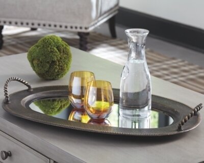 Milena Tray