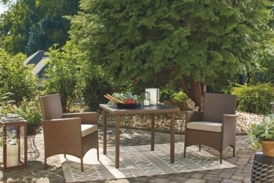 Reedenhurst 3-Piece Dining Table Set