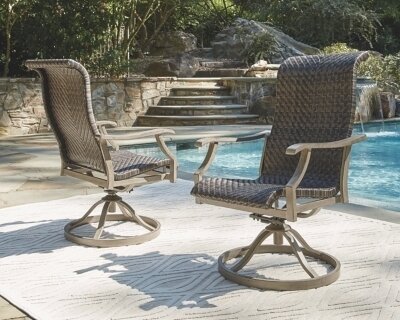 Windon Barn Swivel Chair (Set of 2)