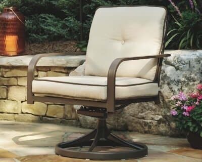 Predmore Swivel Lounge Chair (Set of 2)
