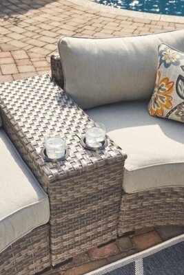 Spring Dew Console with Drink Holders