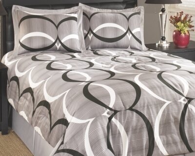 Primo 4-Piece Queen Comforter Set