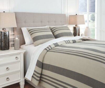 Schukei 3-Piece King Comforter Set