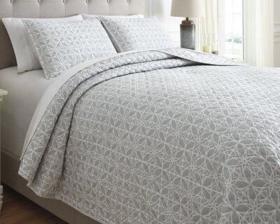 Mayda 3-Piece King Quilt Set