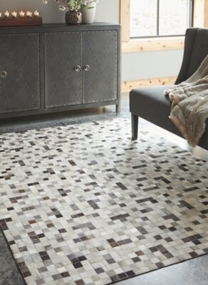 Harish 5&#39; x 7&#39; Rug