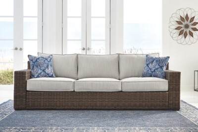 Alta Grande Sofa with Cushion