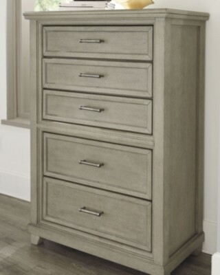 Chapstone Chest of Drawers