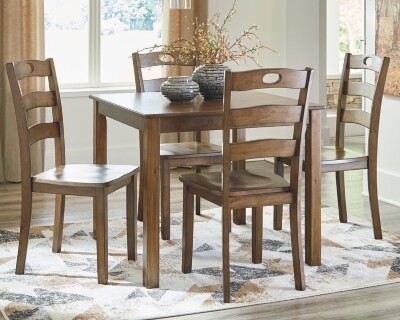 D419-225 Hazelteen Dining Room Table and Chairs (Set of 5)