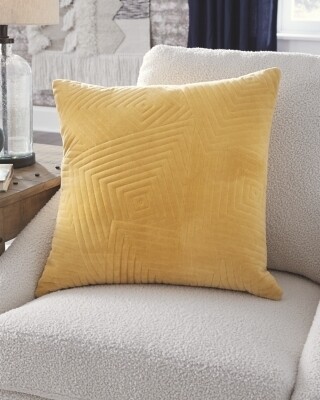 Kastel Pillow (Set of 4)