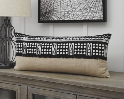 Mateja Pillow (Set of 4)