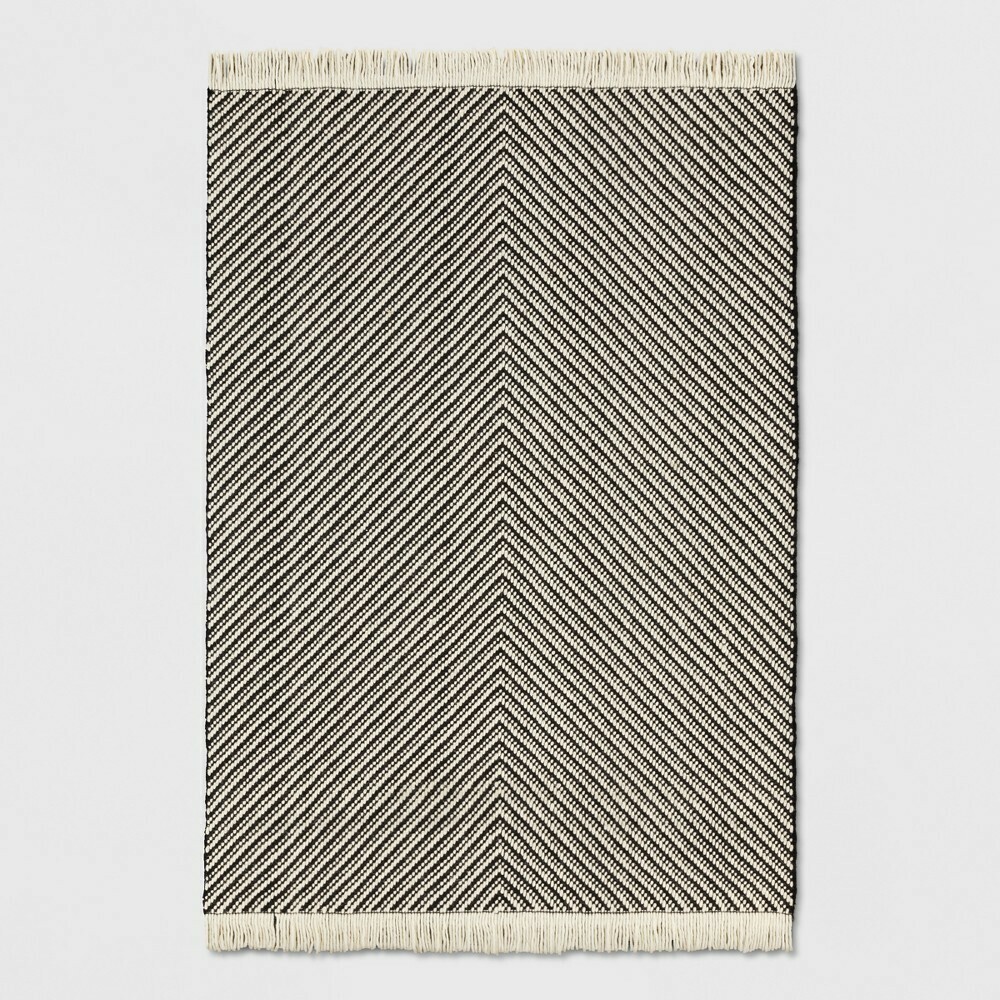 5&#39; X 7&#39; Black And White