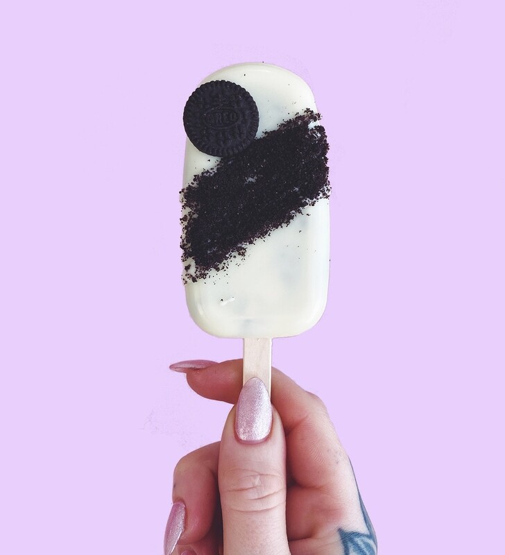Cookies &amp; Cream Cakesicle