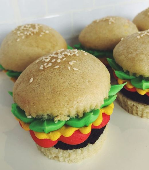 Burger Cupcakes