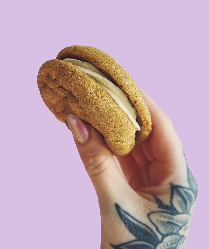 Pumpkin Spice Cookie Sandwich