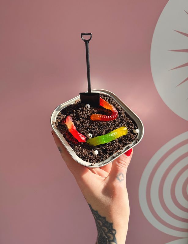 Worms in Dirt Tin
