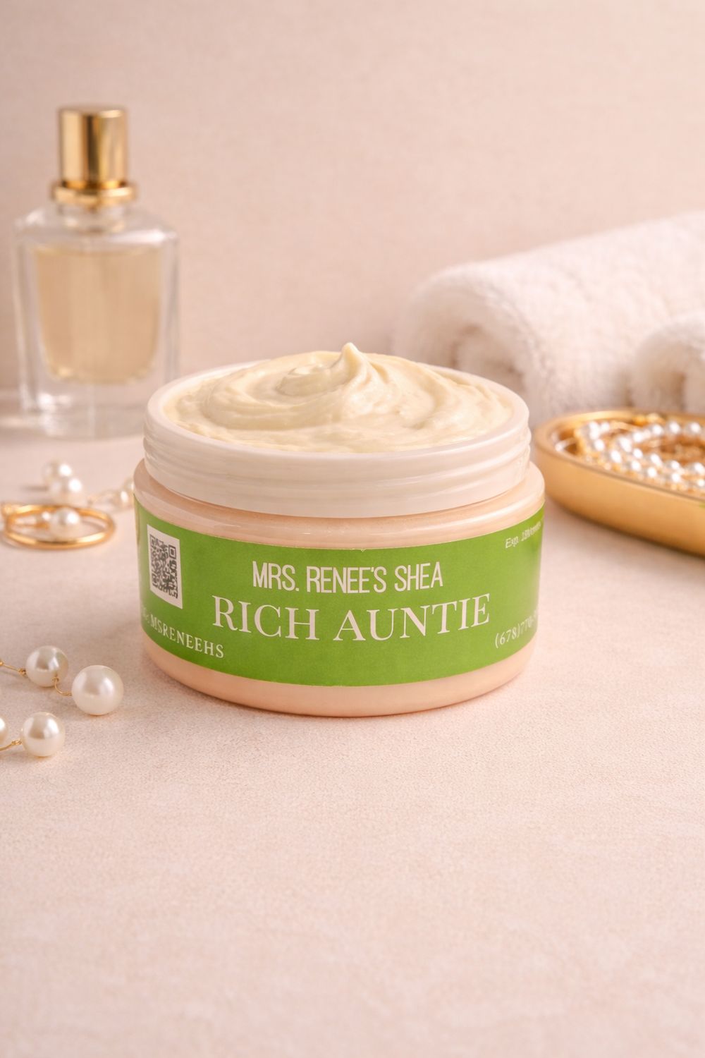 Rich Auntie Shea butter Includes Matching Oil